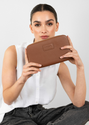 Apollos Travel Wallet - Tan -